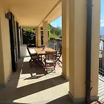 Apartment Panoramica Di Colonno