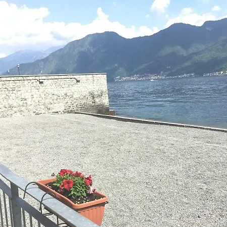 Panoramica Di *