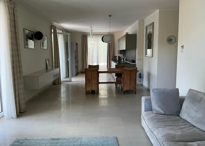 Διαμέρισμα Panoramica Di *