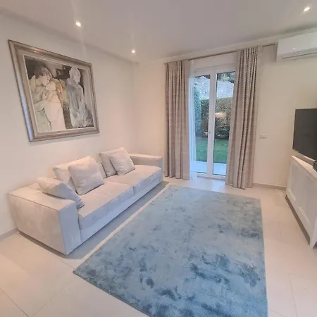 Daire Panoramica Di *